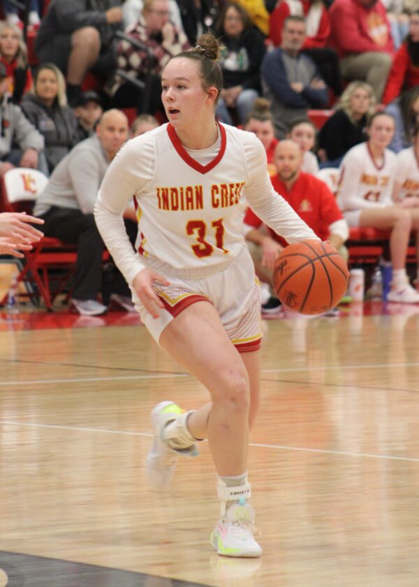 Bellaire Ladies Up To Challenge vs. Indian Creek In 5952 Road Victory
